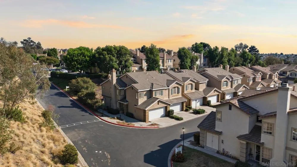 9525 Questa Pointe San Diego, CA 92126