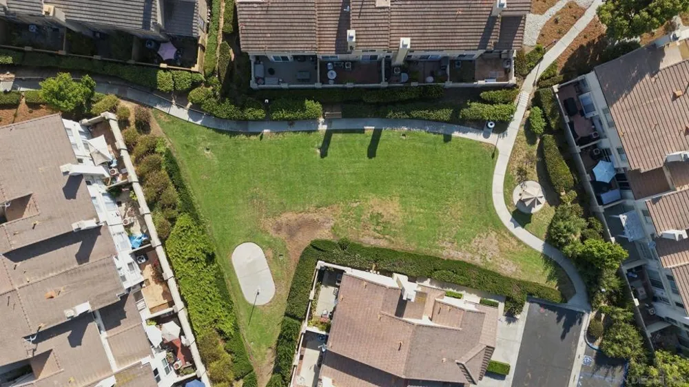 9525 Questa Pointe San Diego, CA 92126