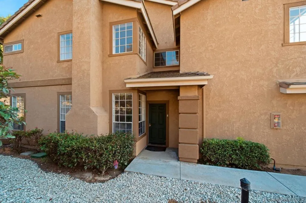 9525 Questa Pointe San Diego, CA 92126