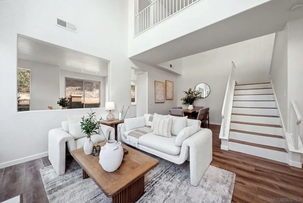 9525 Questa Pointe San Diego, CA 92126