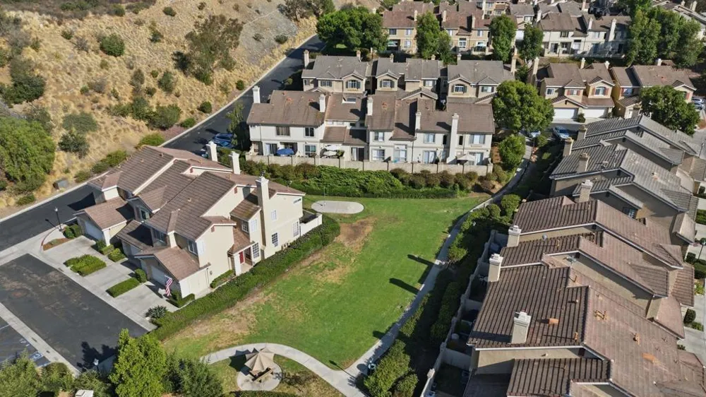 9525 Questa Pointe San Diego, CA 92126