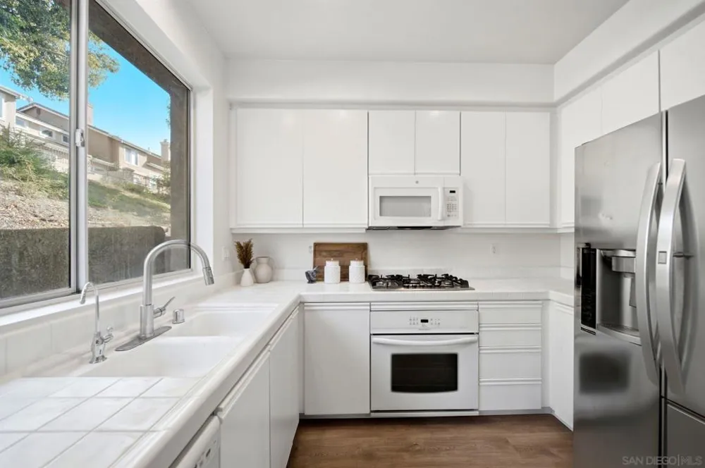 9525 Questa Pointe San Diego, CA 92126
