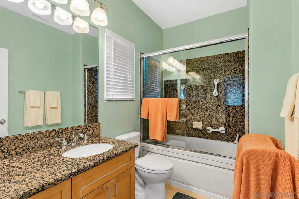 2761 A #403 San Diego, CA 92102
