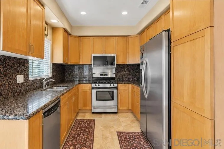 2761 A #403 San Diego, CA 92102