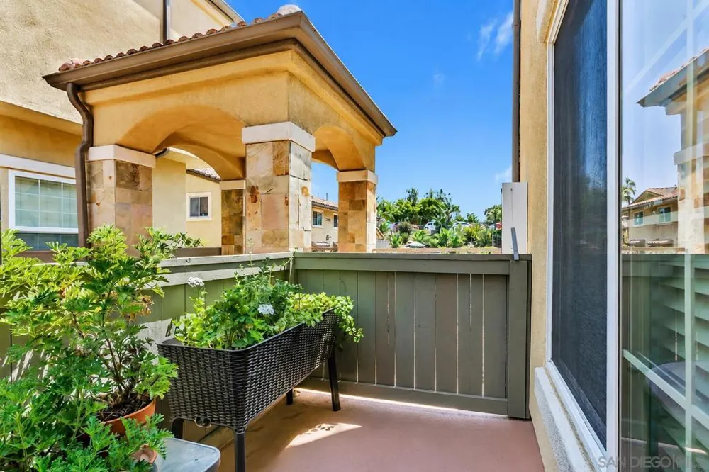 2761 A #403 San Diego, CA 92102