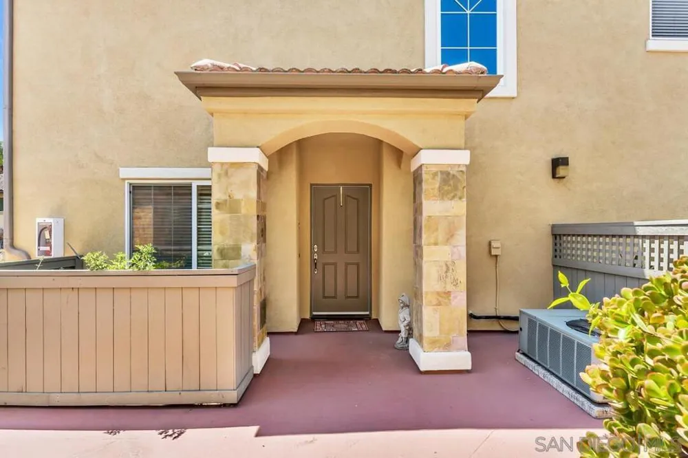 2761 A #403 San Diego, CA 92102