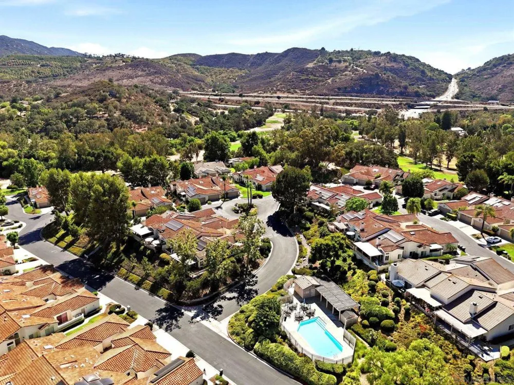 8981 Circle R View Escondido, CA 92026