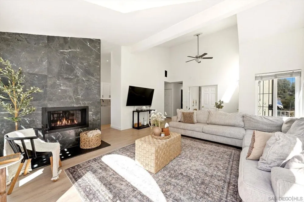 8981 Circle R View Escondido, CA 92026