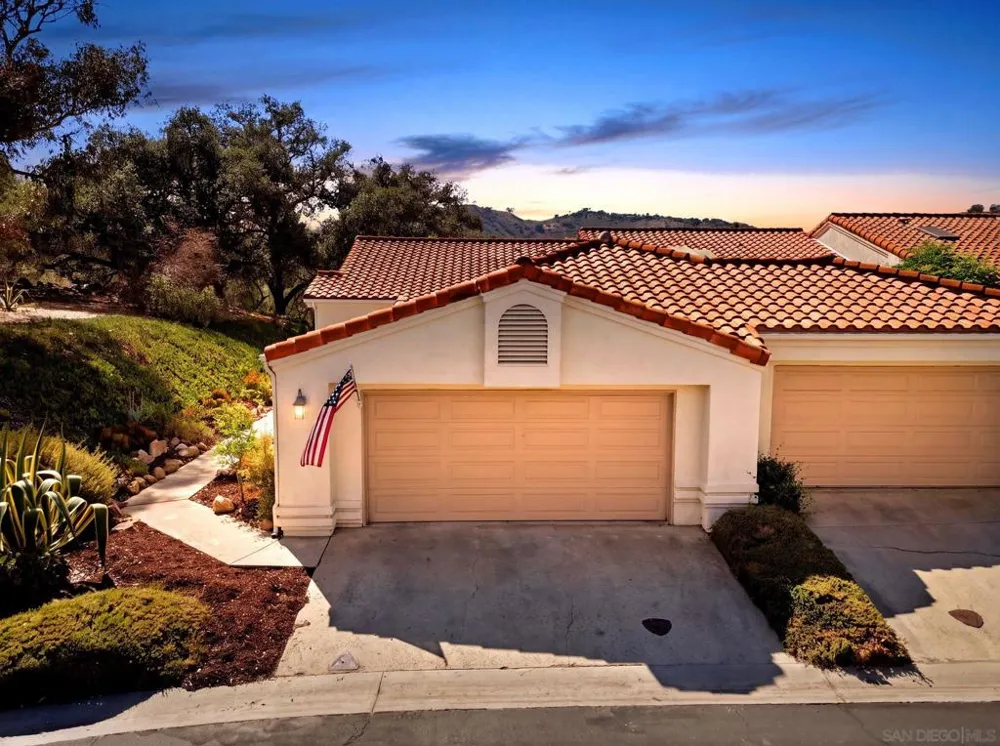 8981 Circle R View Escondido, CA 92026