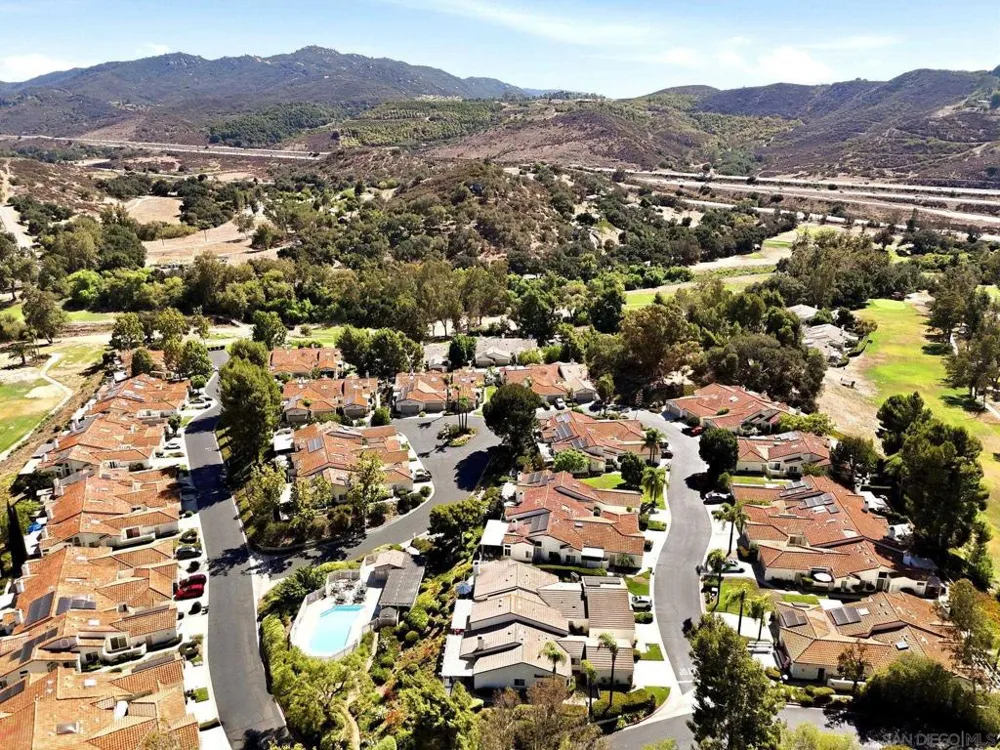 8981 Circle R View Escondido, CA 92026