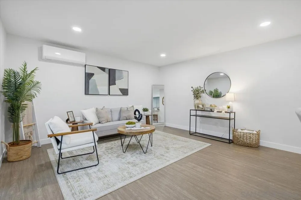 5533 Adobe Falls Rd #3 San Diego, CA 92120