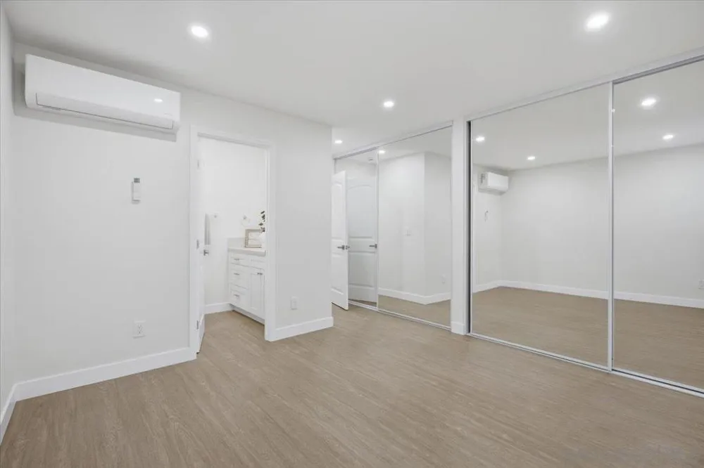 5533 Adobe Falls Rd #3 San Diego, CA 92120