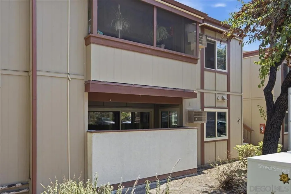 5533 Adobe Falls Rd #3 San Diego, CA 92120