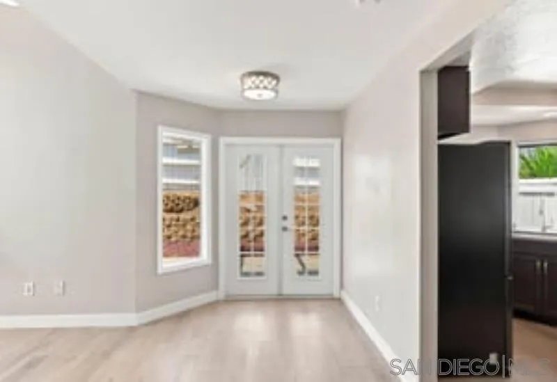 633 Thunder Gln Escondido, CA 92027