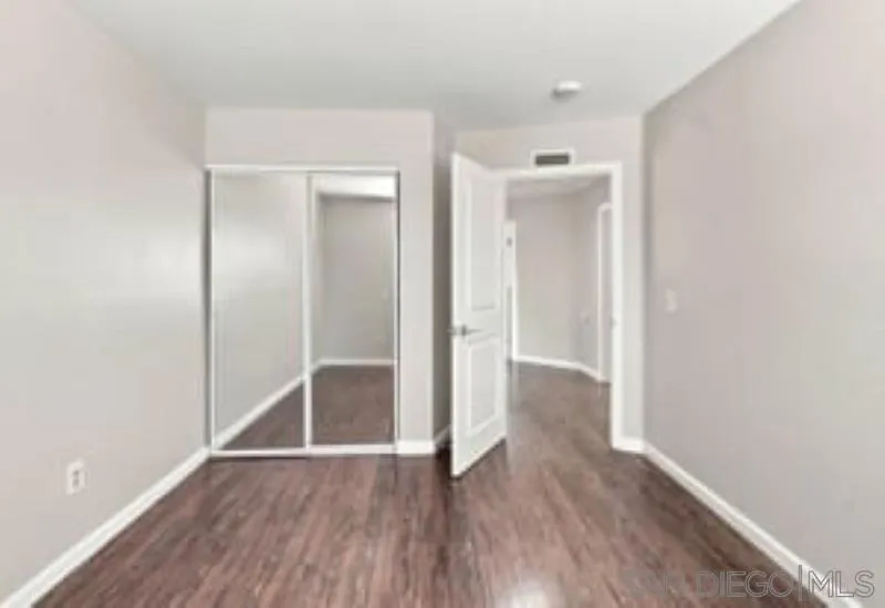 633 Thunder Gln Escondido, CA 92027