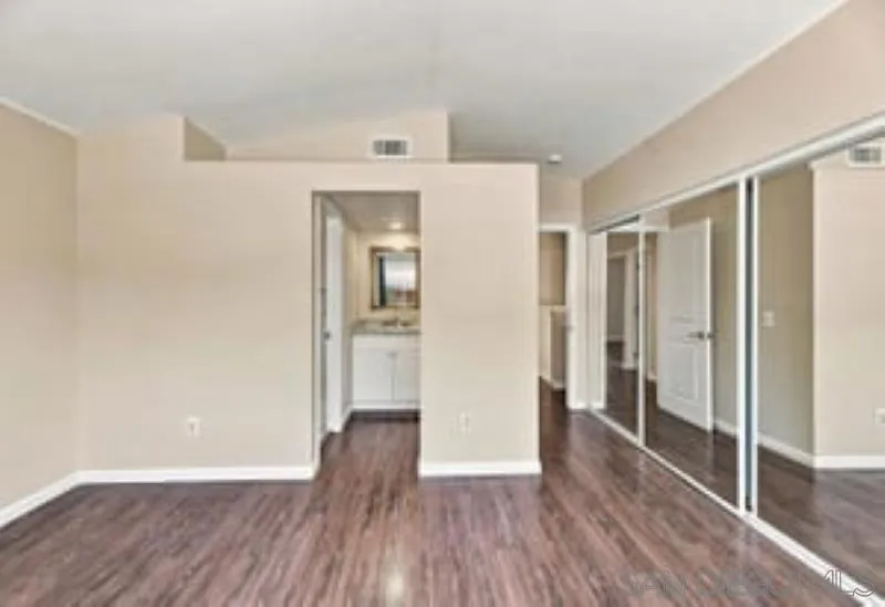 633 Thunder Gln Escondido, CA 92027