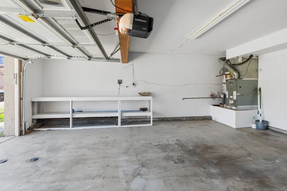 633 Thunder Gln Escondido, CA 92027