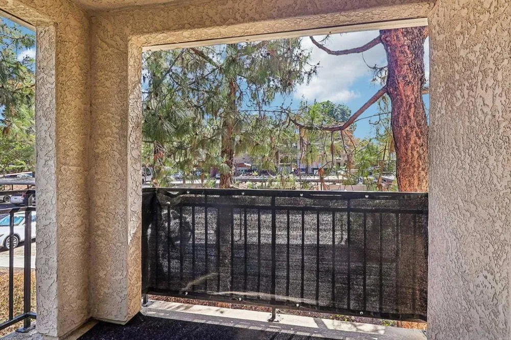 5648 Amaya #122 La Mesa, CA 91942