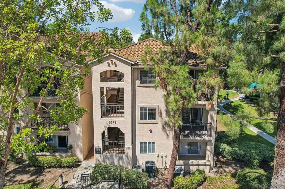 5648 Amaya #122 La Mesa, CA 91942