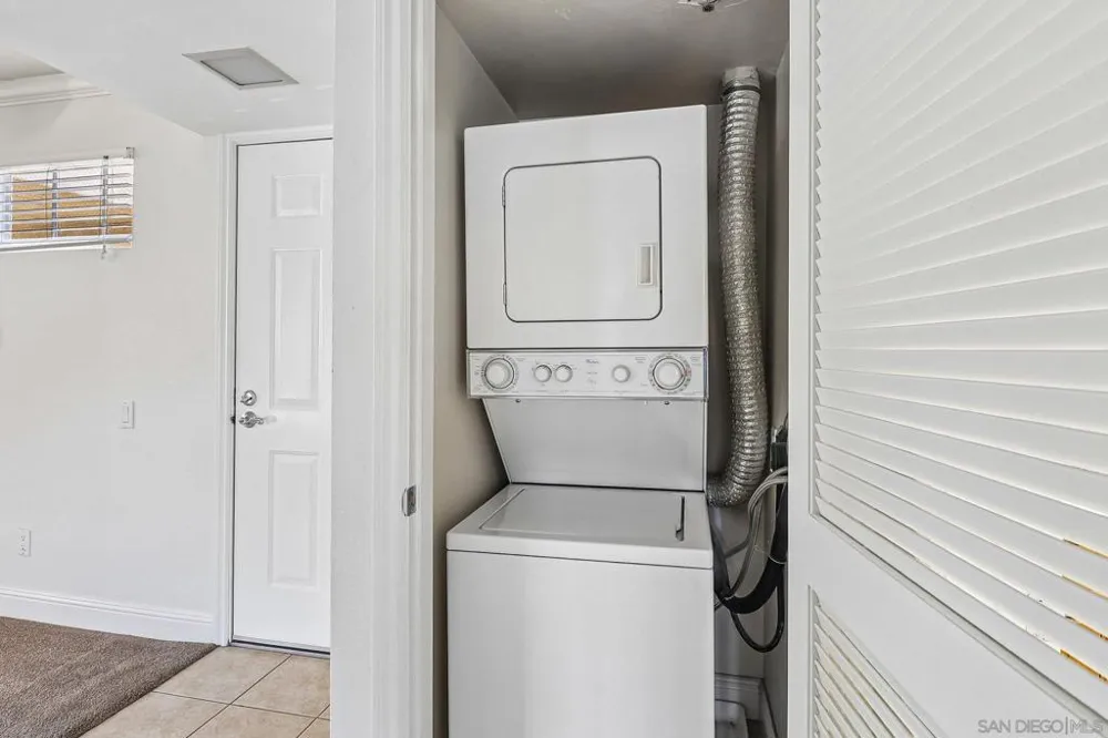 5648 Amaya #122 La Mesa, CA 91942