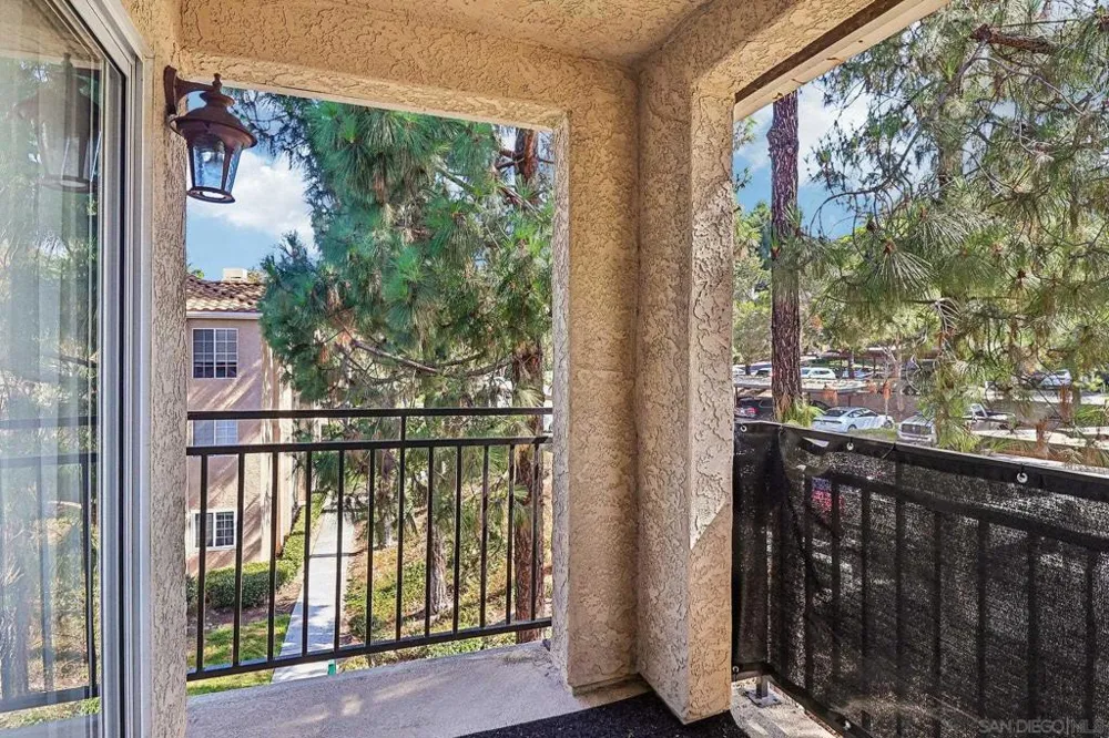 5648 Amaya #122 La Mesa, CA 91942
