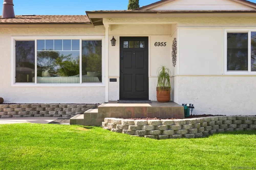6955 Bruce Court La Mesa, CA 91942