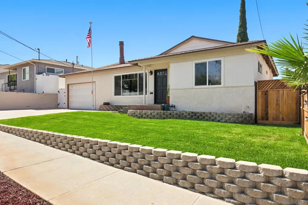 6955 Bruce Court La Mesa, CA 91942