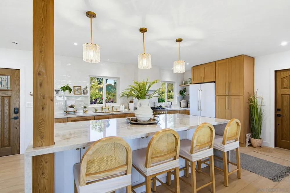 9165 San Juan Place La Mesa, CA 91941