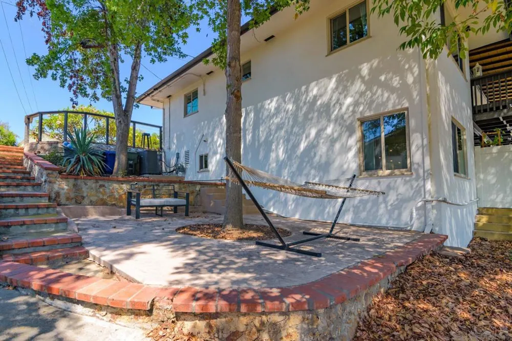 9165 San Juan Place La Mesa, CA 91941