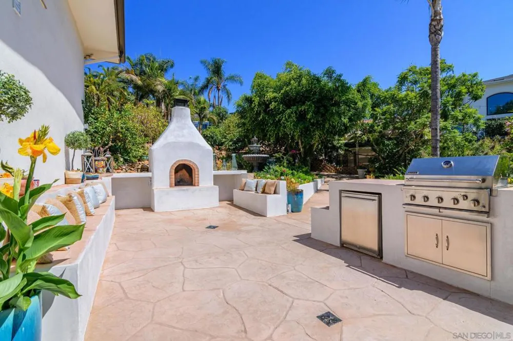 9165 San Juan Place La Mesa, CA 91941