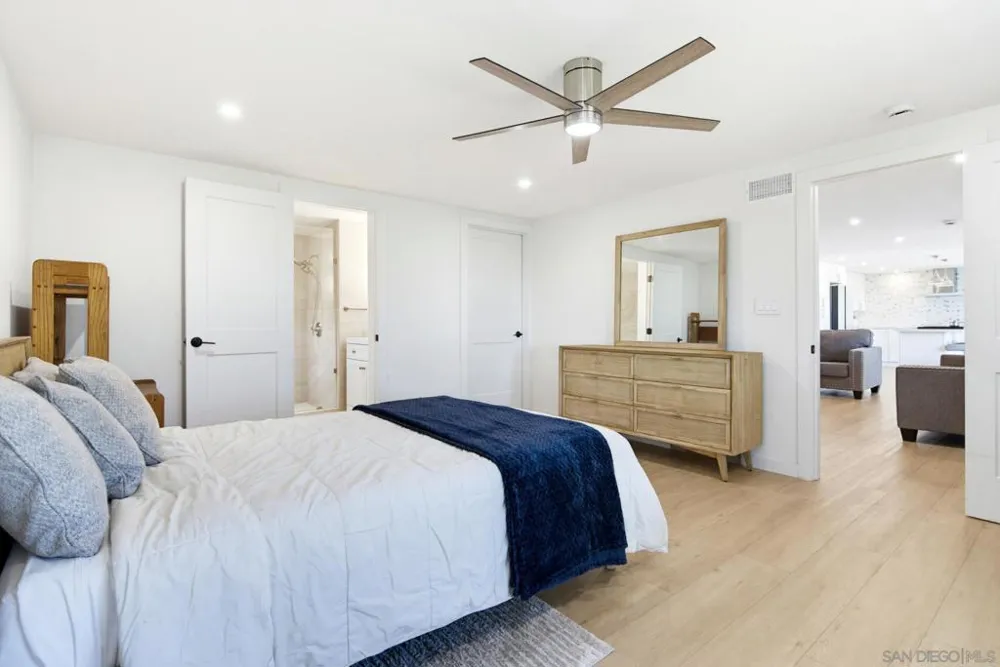 9165 San Juan Place La Mesa, CA 91941
