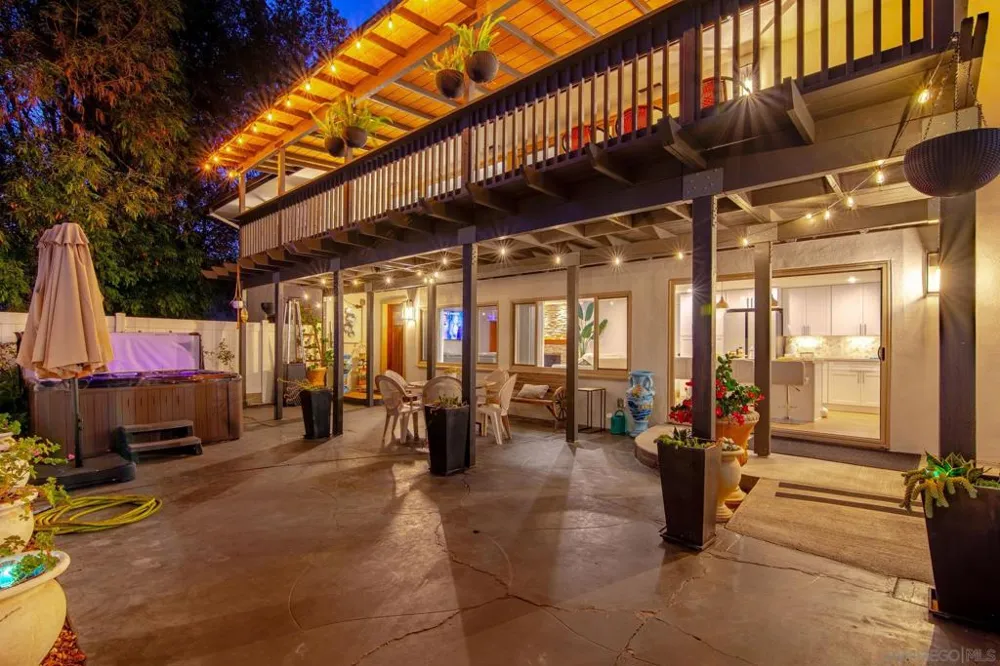 9165 San Juan Place La Mesa, CA 91941