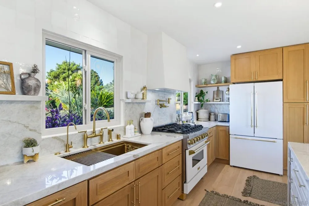 9165 San Juan Place La Mesa, CA 91941