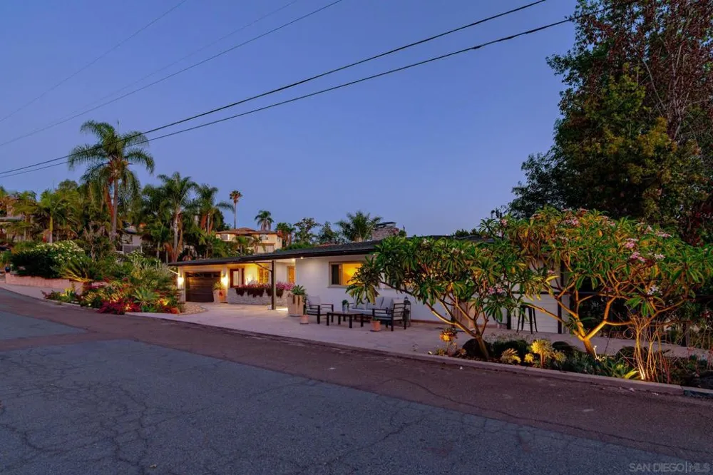 9165 San Juan Place La Mesa, CA 91941