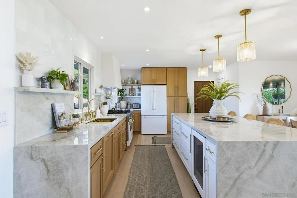 9165 San Juan Place La Mesa, CA 91941