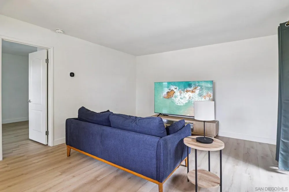 10611 Dabney Dr #11 San Diego, CA 92126