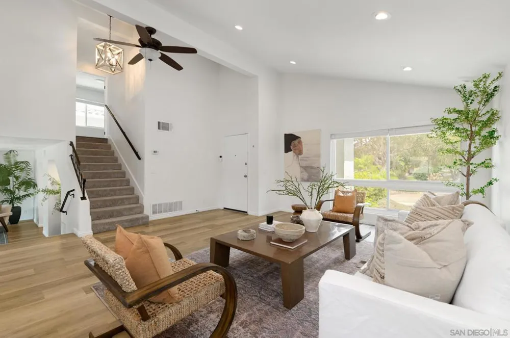 156 Cerro Encinitas, CA 92024