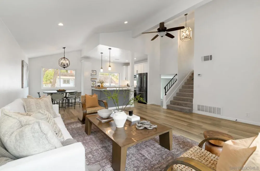 156 Cerro Encinitas, CA 92024