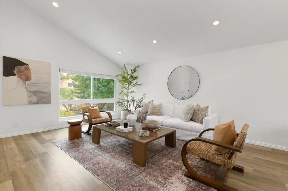 156 Cerro Encinitas, CA 92024