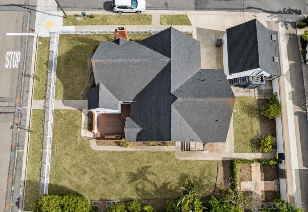 304 La Veta Ave Encinitas, CA 92024