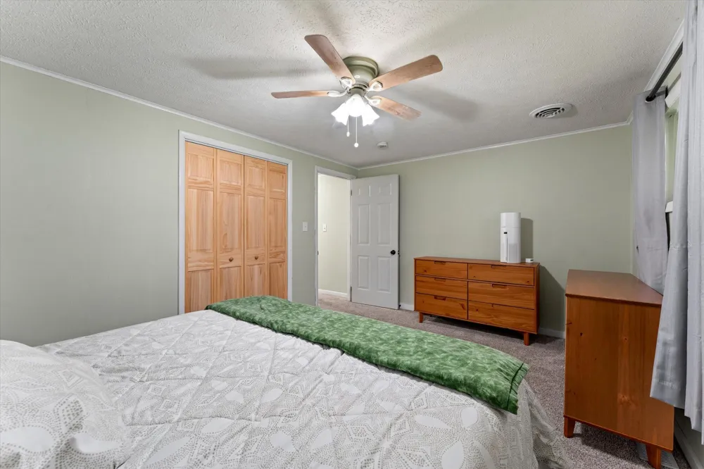 2264 Effie Lane Niles, MI 49120