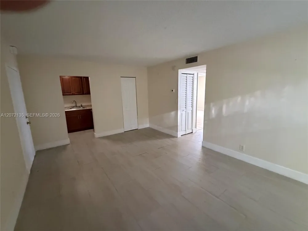 241 SE 9th Ave #109 Pompano Beach, FL 33060