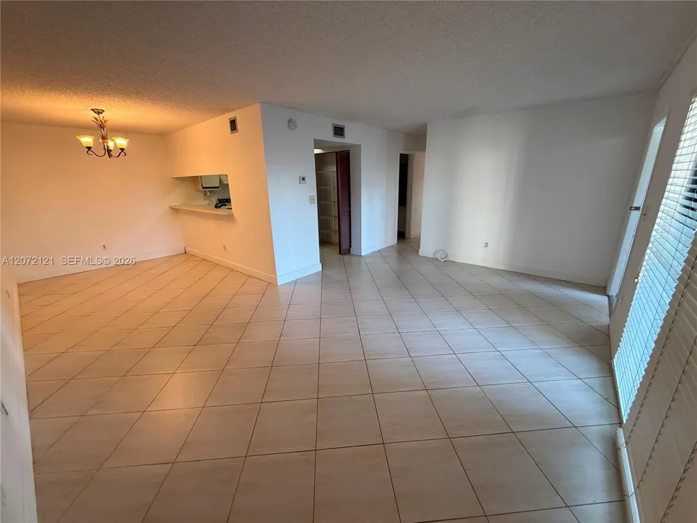 18200 Mediterranean Blvd #2201 Hialeah, FL 33015