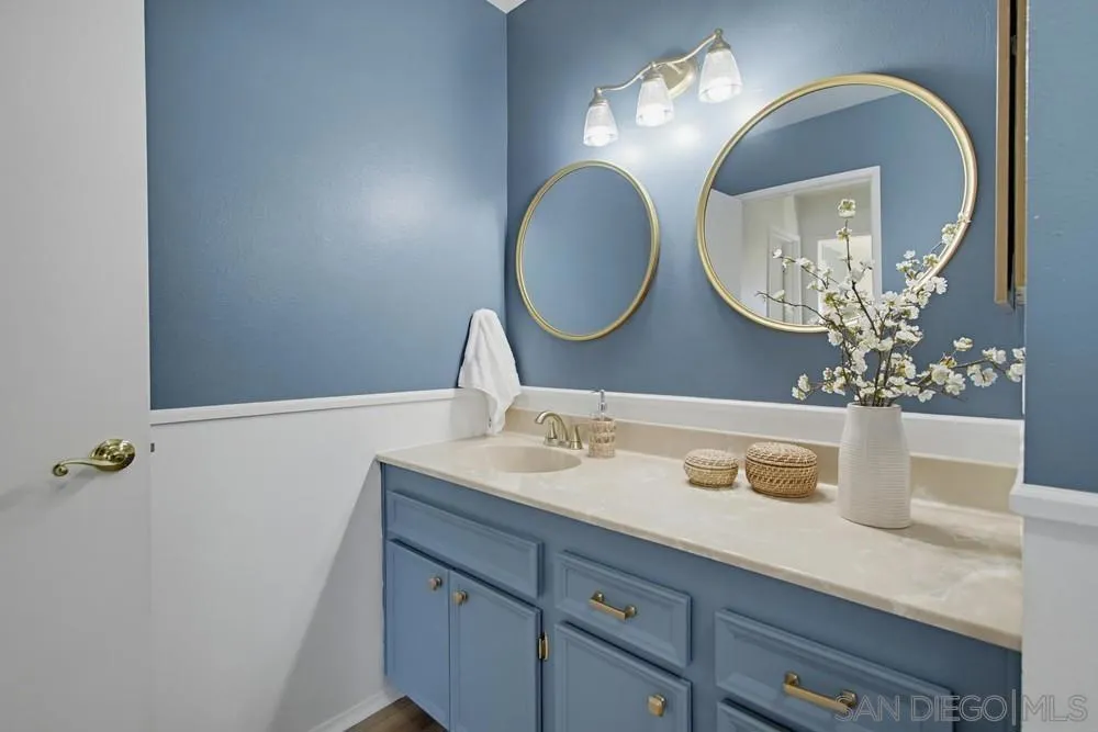 215 Camlau #B Chula Vista, CA 91911