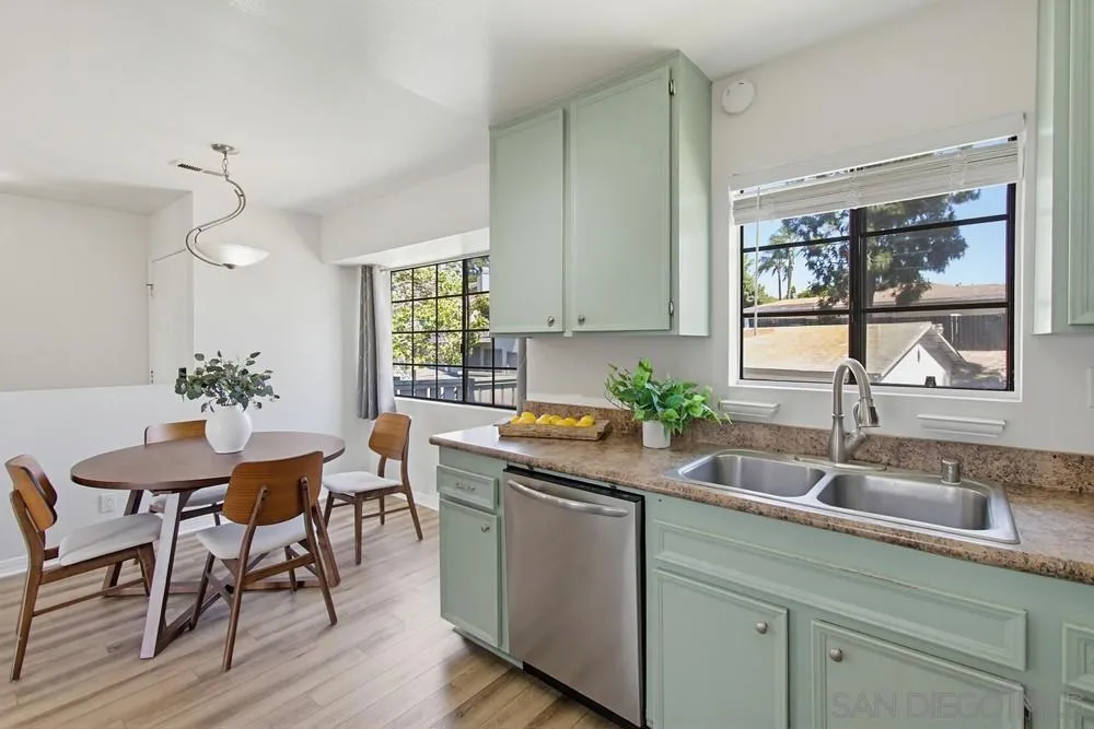 215 Camlau #B Chula Vista, CA 91911