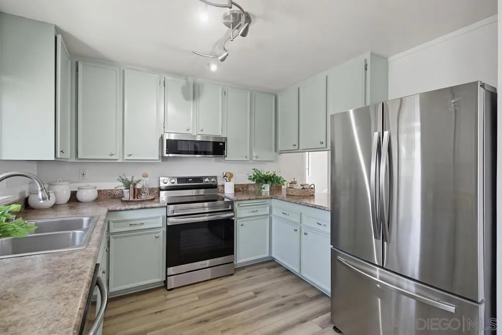 215 Camlau #B Chula Vista, CA 91911