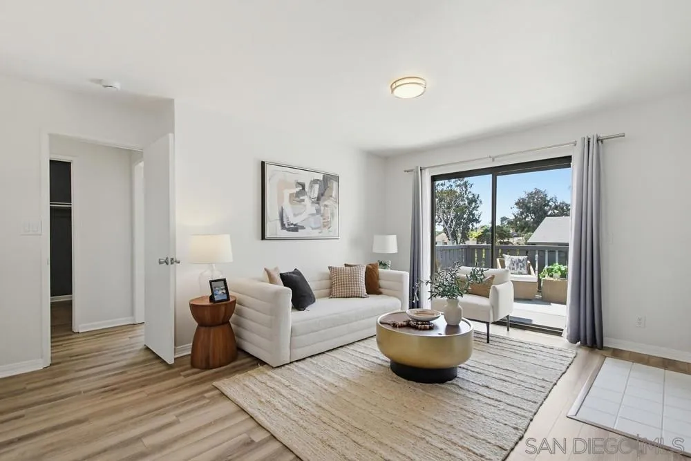 215 Camlau #B Chula Vista, CA 91911