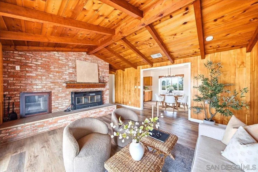 3195 Purer Rd Escondido, CA 92029