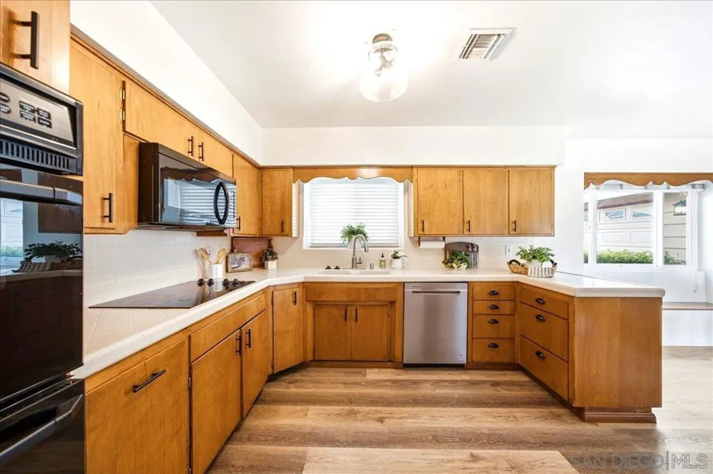 3195 Purer Rd Escondido, CA 92029