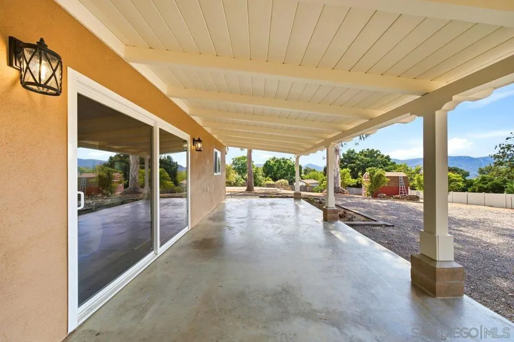 3195 Purer Rd Escondido, CA 92029